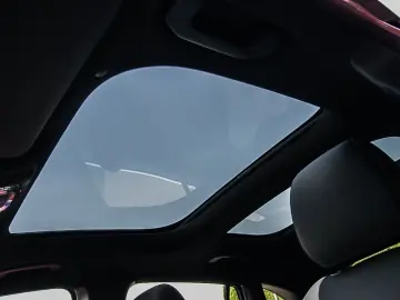 GLA 250 e AMG MBUX PANORAMA LEDER ANHZV