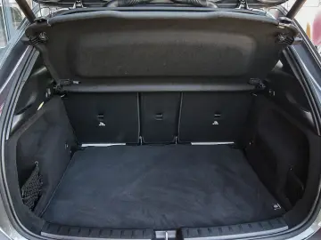 GLA 250 e AMG MBUX PANORAMA LEDER ANHZV