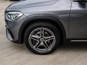 GLA 250 e AMG MBUX PANORAMA LEDER ANHZV