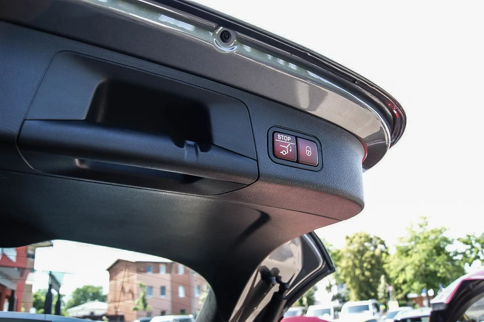 GLA 250 e AMG MBUX PANORAMA LEDER ANHZV