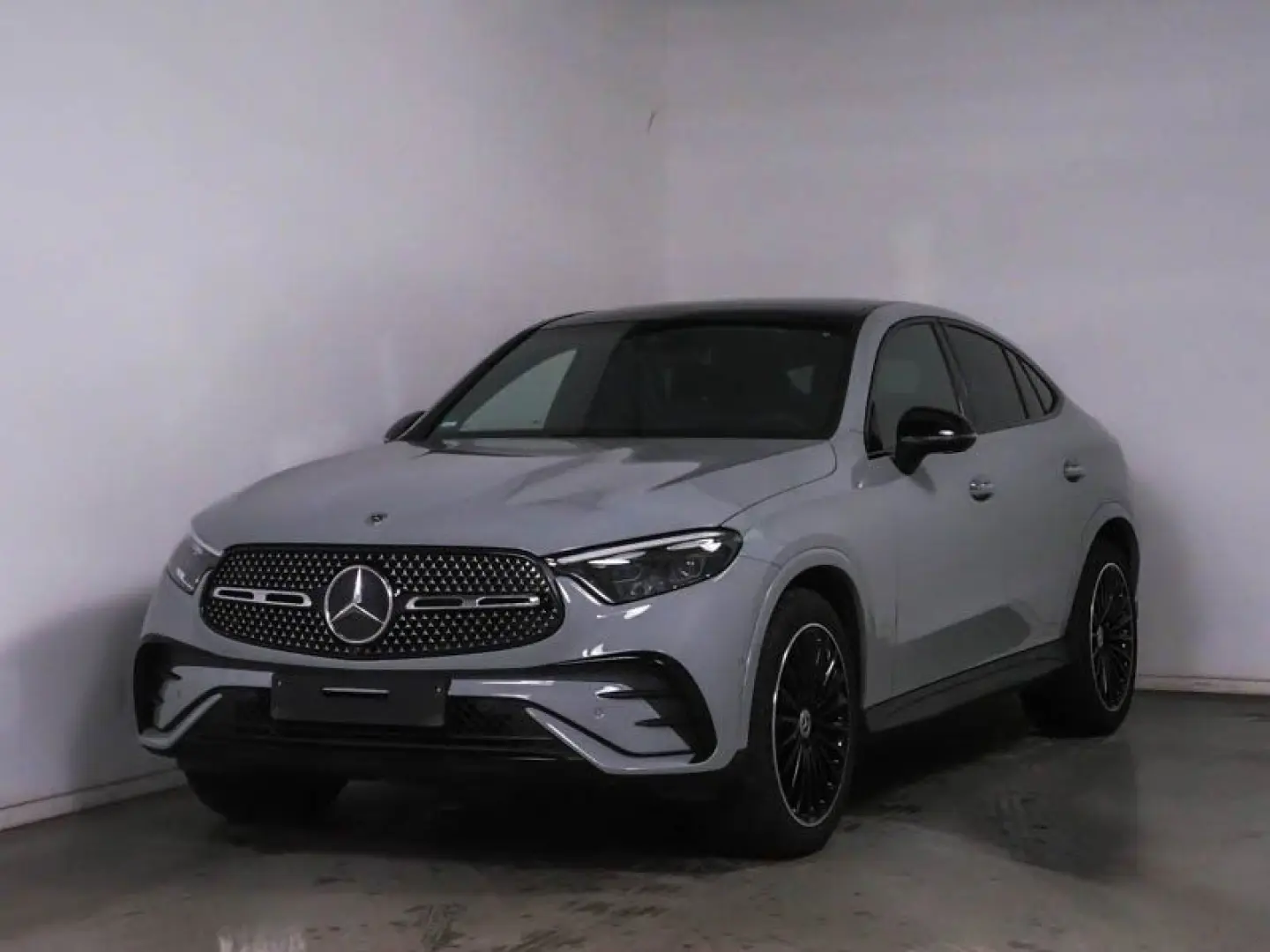 GLC 300 Coupe Edition AMG Pano Burm AHK Distr 20