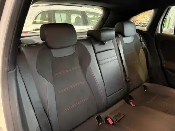 EQA 250 AMG KAMERA LED TOTW CARPLAY EASYPK DAB