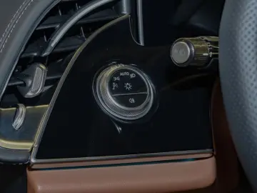 E 220 d AMG-Sport Super Pano Night Distr 20'