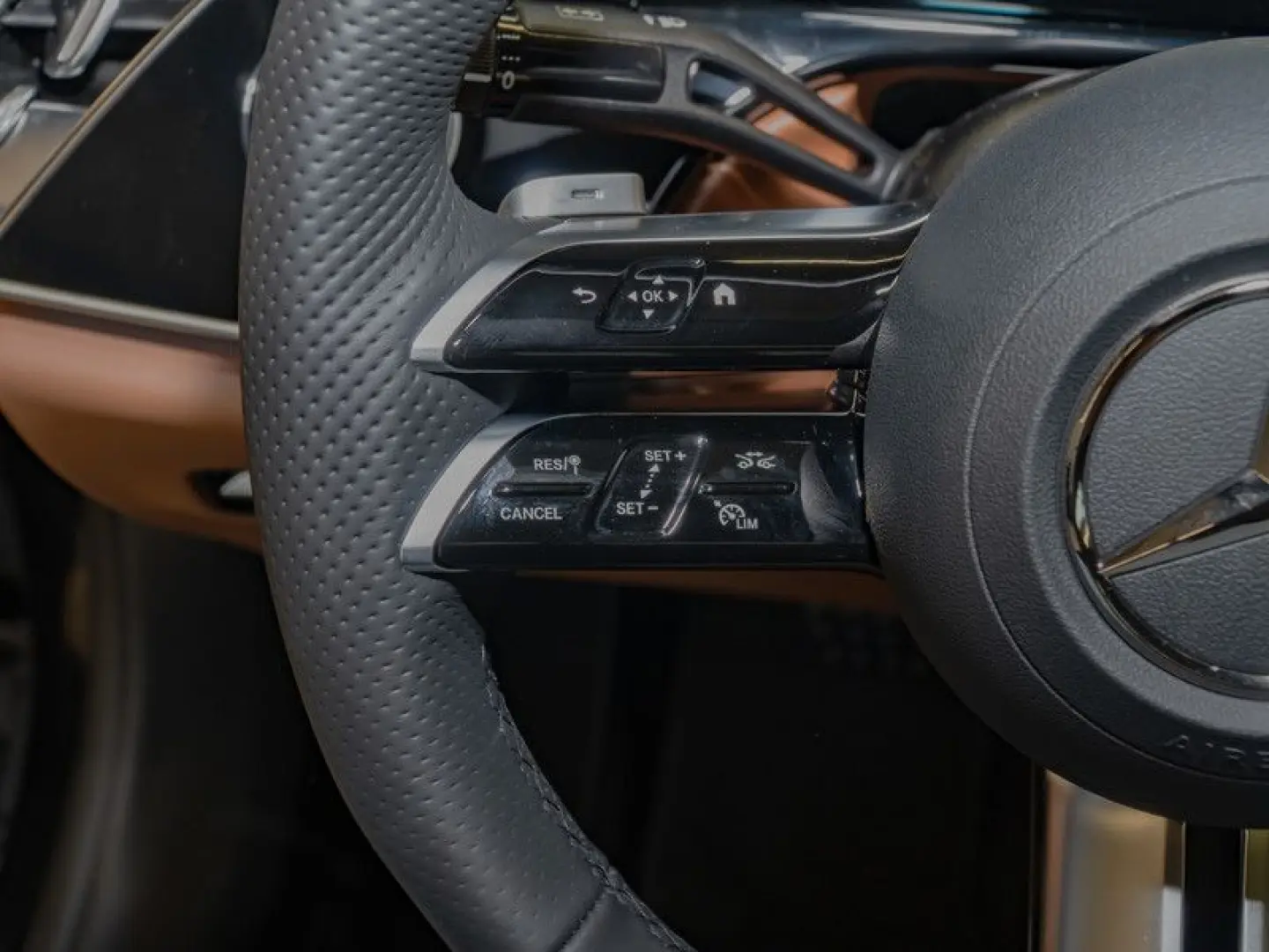 E 220 d AMG-Sport Super Pano Night Distr 20'