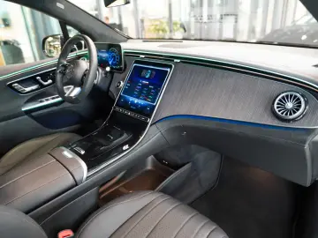 EQE SUV 350 4M AMG Line Premium  AIRMATIC AHK TV