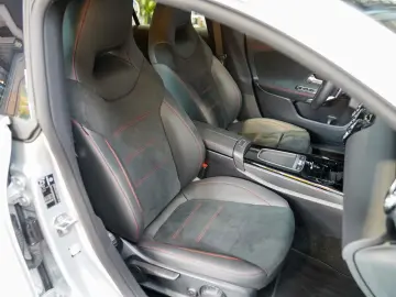 CLA 220 4M AMG Line KEYLESS Kamera Feuerlöscher