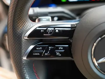 CLA 220 4M AMG Line KEYLESS Kamera Feuerlöscher