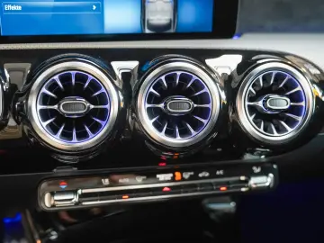 CLA 220 4M AMG Line KEYLESS Kamera Feuerlöscher