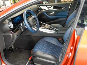 AMG GT 63 S E PERFORMANCE kupfer magno yachtblau