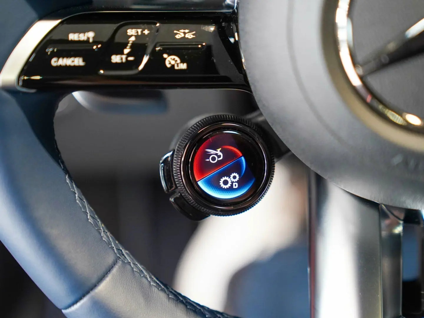 AMG GT 63 S E PERFORMANCE kupfer magno yachtblau