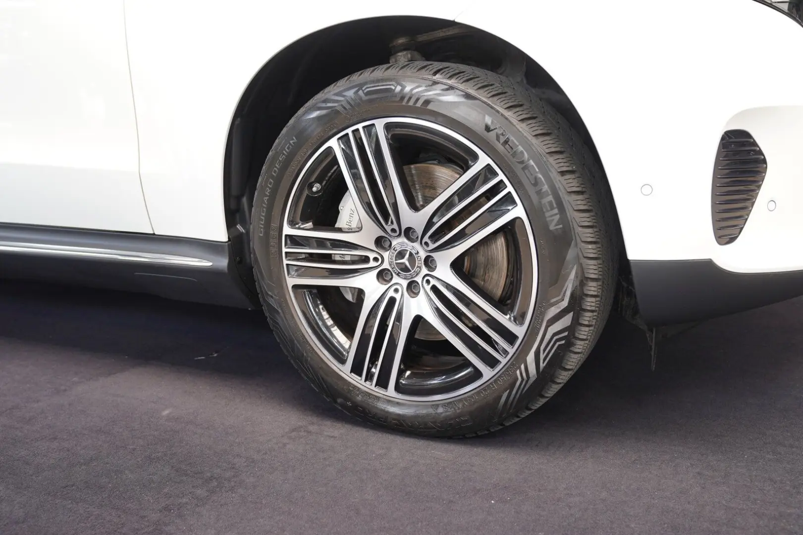 EQC 400 4M Anhängevorrichtung Schiebedach DISTRO