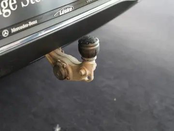 EQC 400 4M Anhängevorrichtung Schiebedach DISTRO