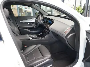 EQC 400 4M Anhängevorrichtung Schiebedach DISTRO