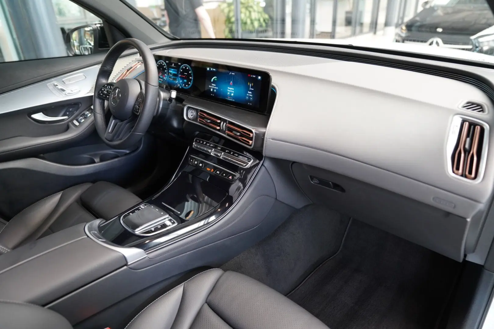 EQC 400 4M Anhängevorrichtung Schiebedach DISTRO