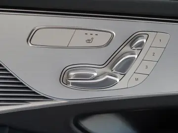 EQC 400 4M Anhängevorrichtung Schiebedach DISTRO