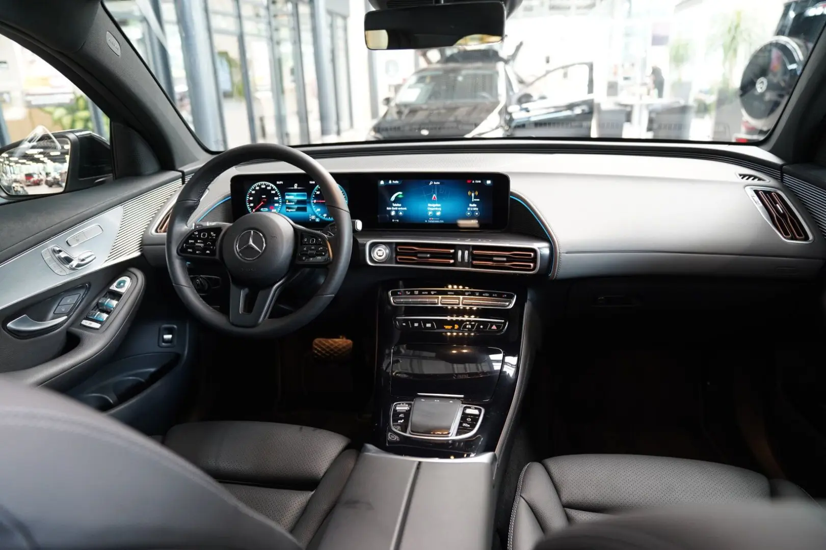 EQC 400 4M Anhängevorrichtung Schiebedach DISTRO