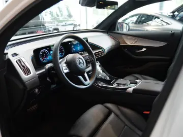 EQC 400 4M Anhängevorrichtung Schiebedach DISTRO