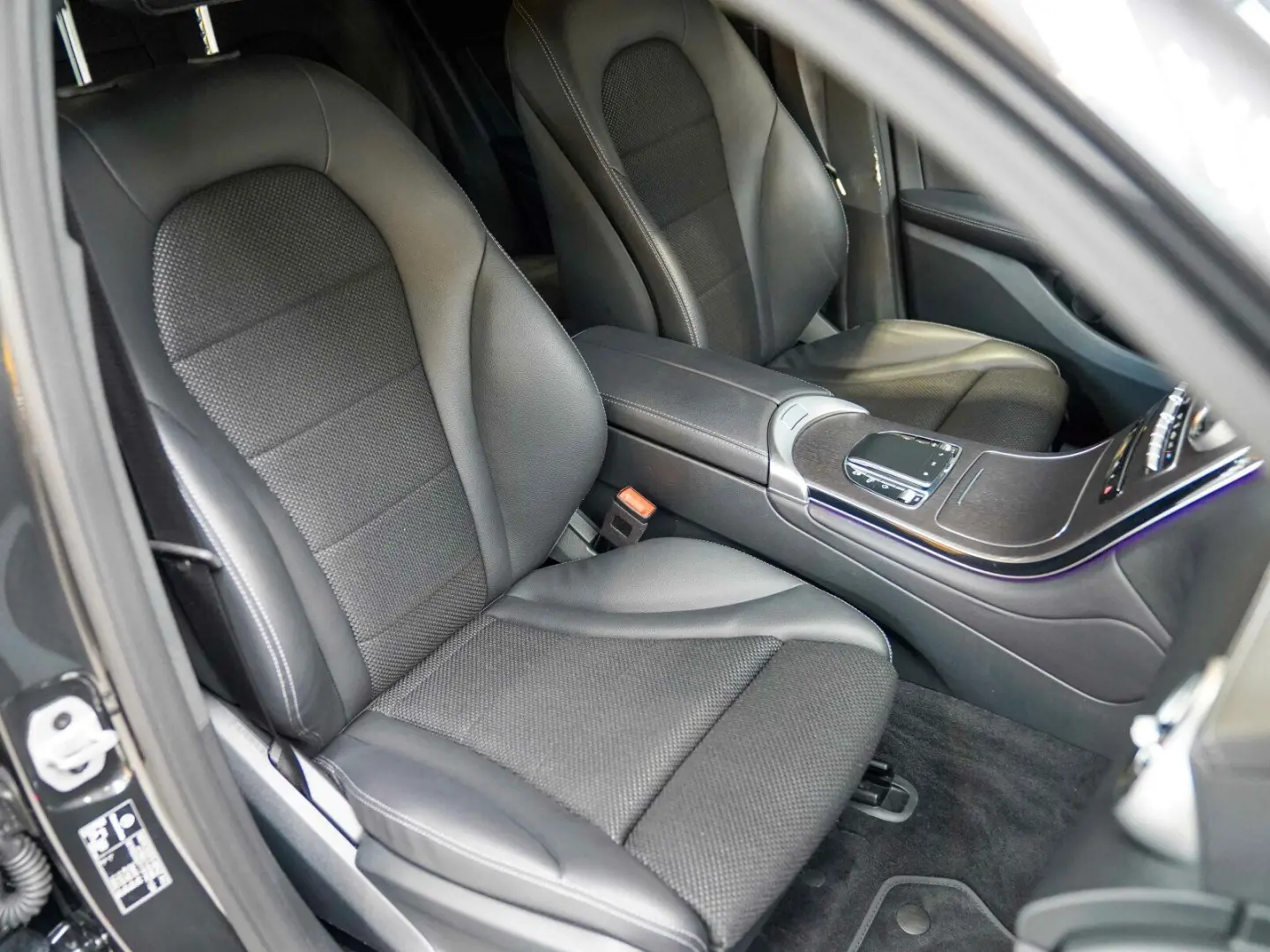 GLC 300 de 4M Coupé AMG Line Night MULTIBEAM AHK