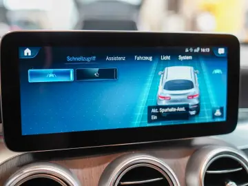 GLC 300 de 4M Coupé AMG Line Night MULTIBEAM AHK