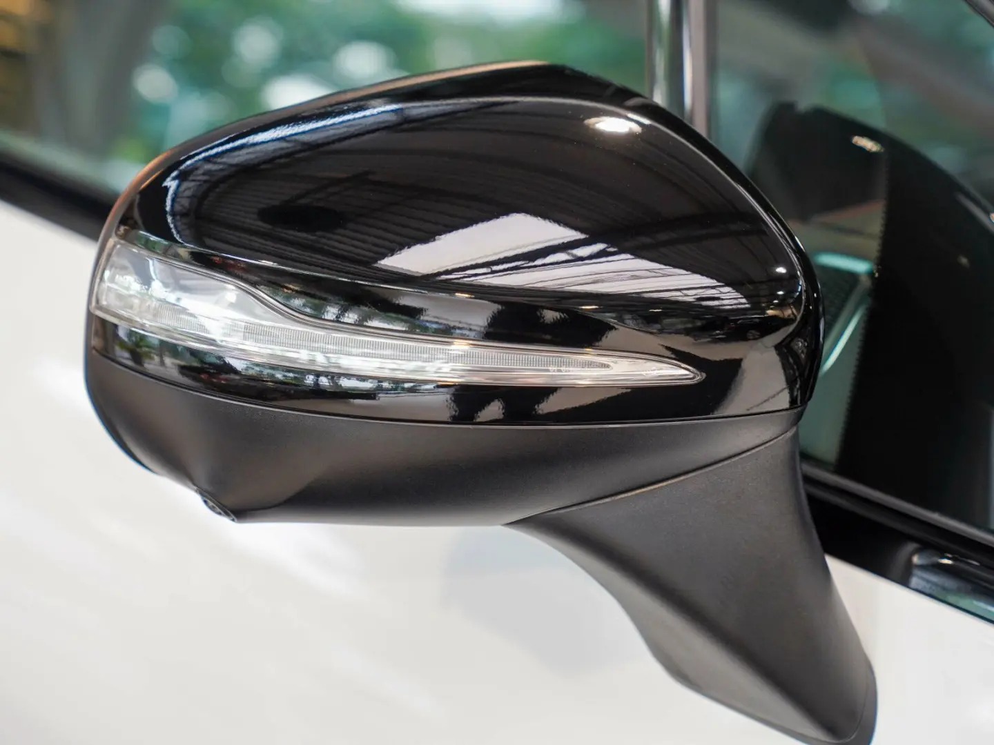 EQE SUV 350 4M AMG Line Night 22  AIRMATIC Pano