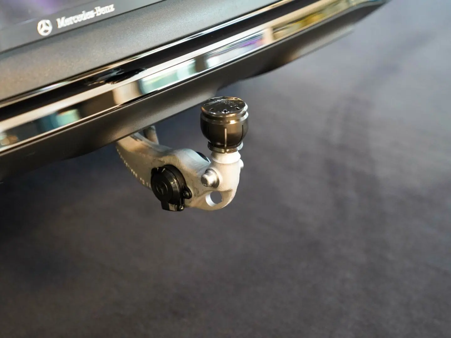 EQE SUV 350 4M AMG Line Night 22  AIRMATIC Pano