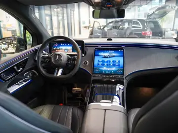 EQE SUV 350 4M AMG Line Night 22  AIRMATIC Pano