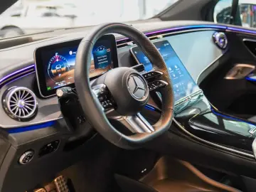 EQE SUV 350 4M AMG Line Night 22  AIRMATIC Pano