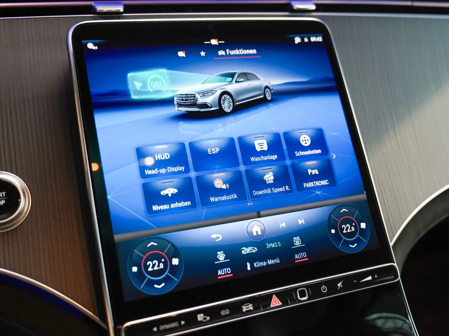 EQE SUV 350 4M AMG Line Night 22  AIRMATIC Pano