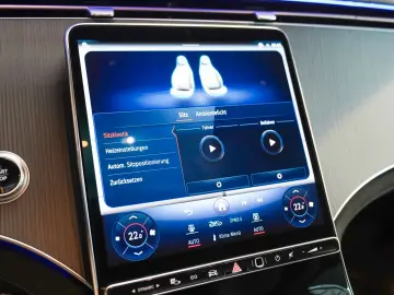 EQE SUV 350 4M AMG Line Night 22  AIRMATIC Pano