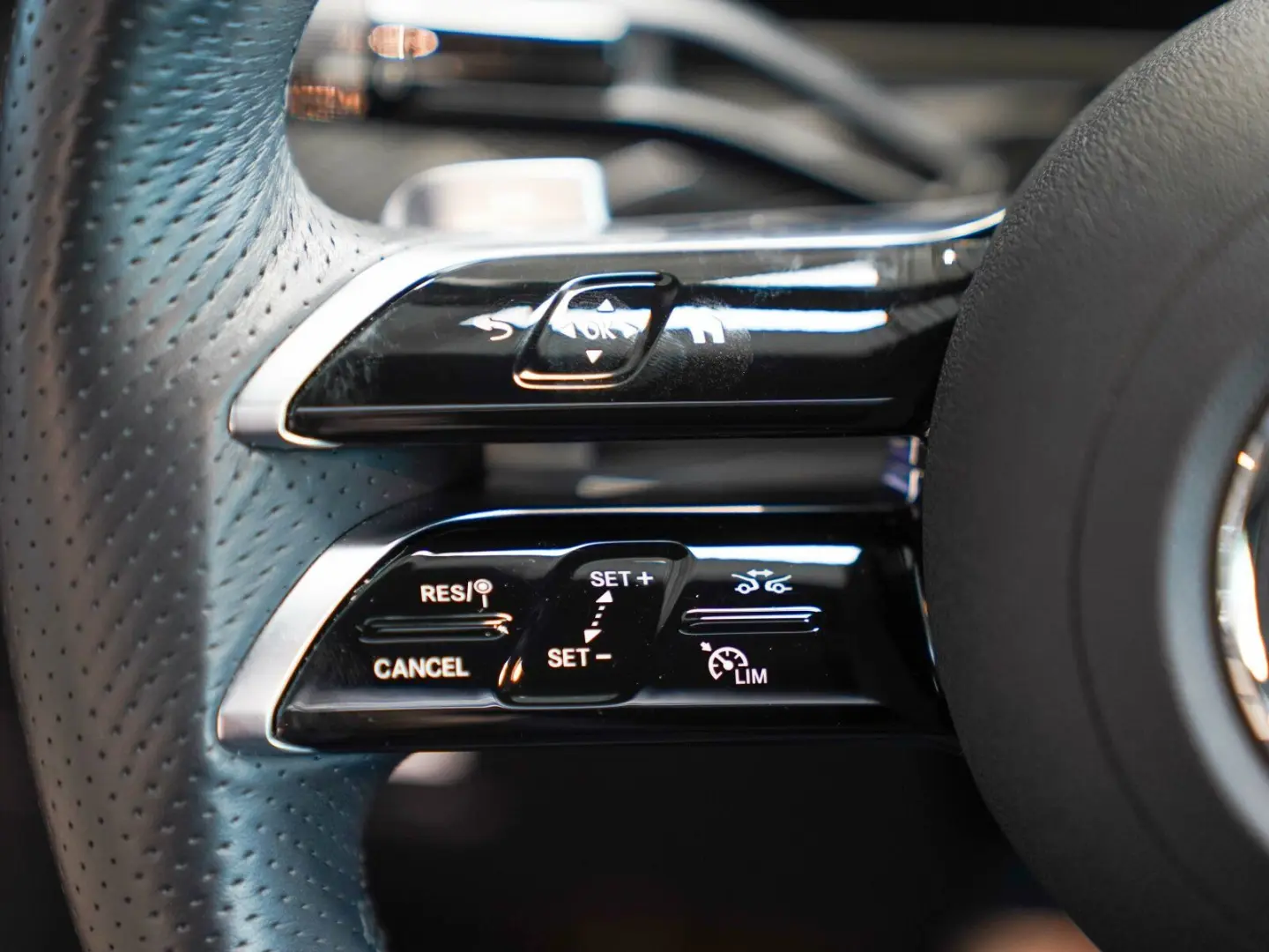 CLE 220 d Coupé AMG Line Night Pano Head-up 360