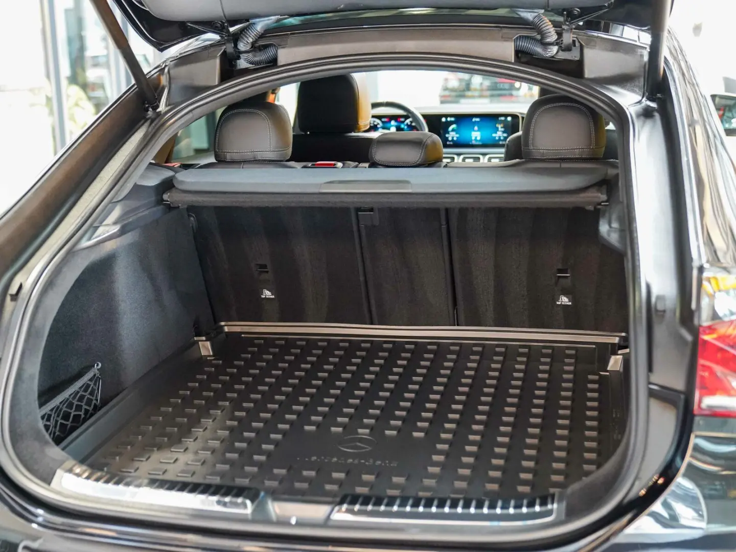 GLE 53 4M  Coupé Night Carbon Performance Abgas