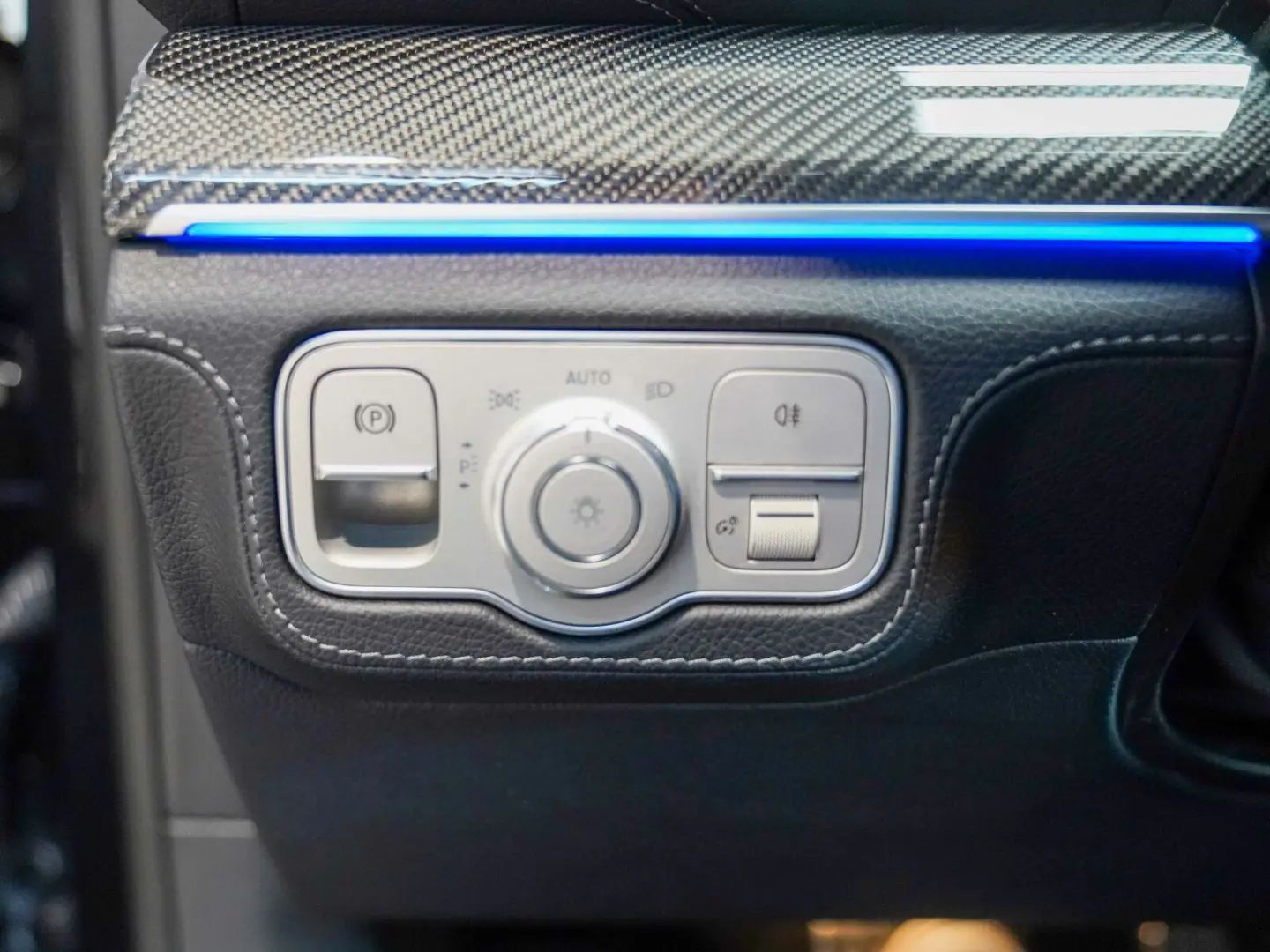 GLE 53 4M  Coupé Night Carbon Performance Abgas