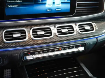 GLE 53 4M  Coupé Night Carbon Performance Abgas