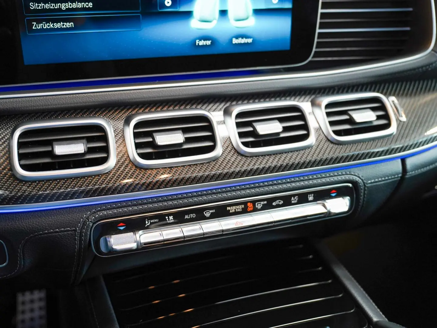 GLE 53 4M  Coupé Night Carbon Performance Abgas