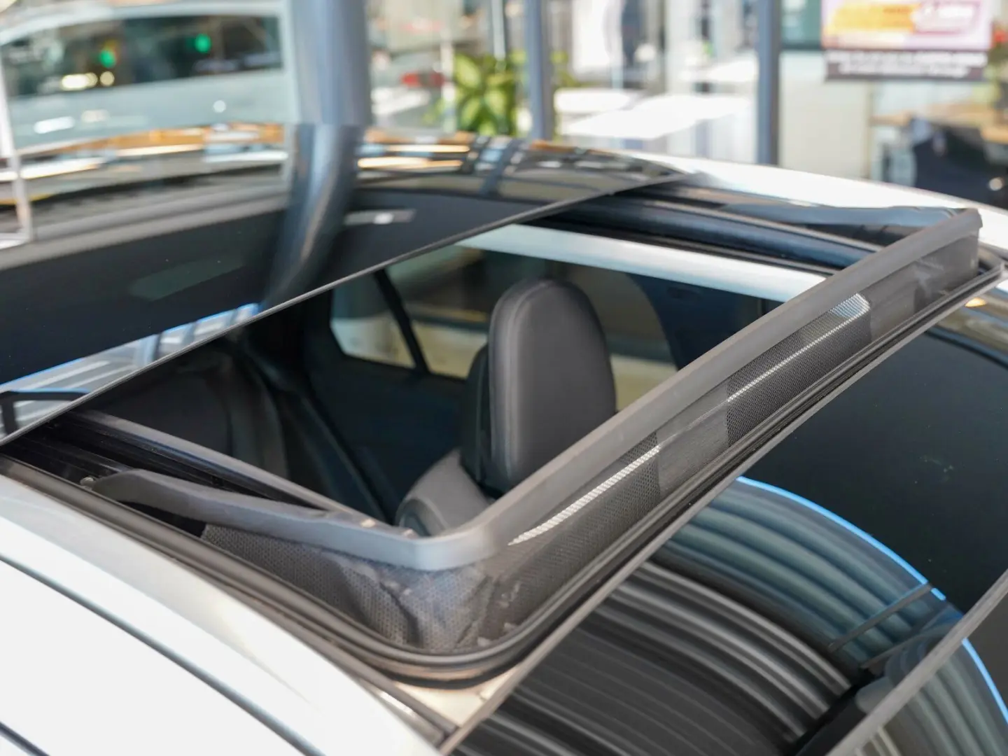 GLC 220 d 4M AVANTGARDE Pano DISTRONIC AHK Memo