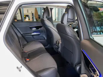 GLC 220 d 4M AVANTGARDE Pano DISTRONIC AHK Memo