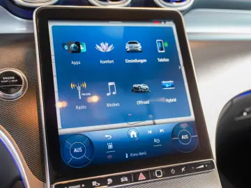 GLC 300 de 4M AMG Line Fahrassistenz AHK KEYLESS