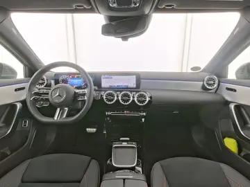 A 180  Limousine AMG Ambie LED Kamera Navi Lim