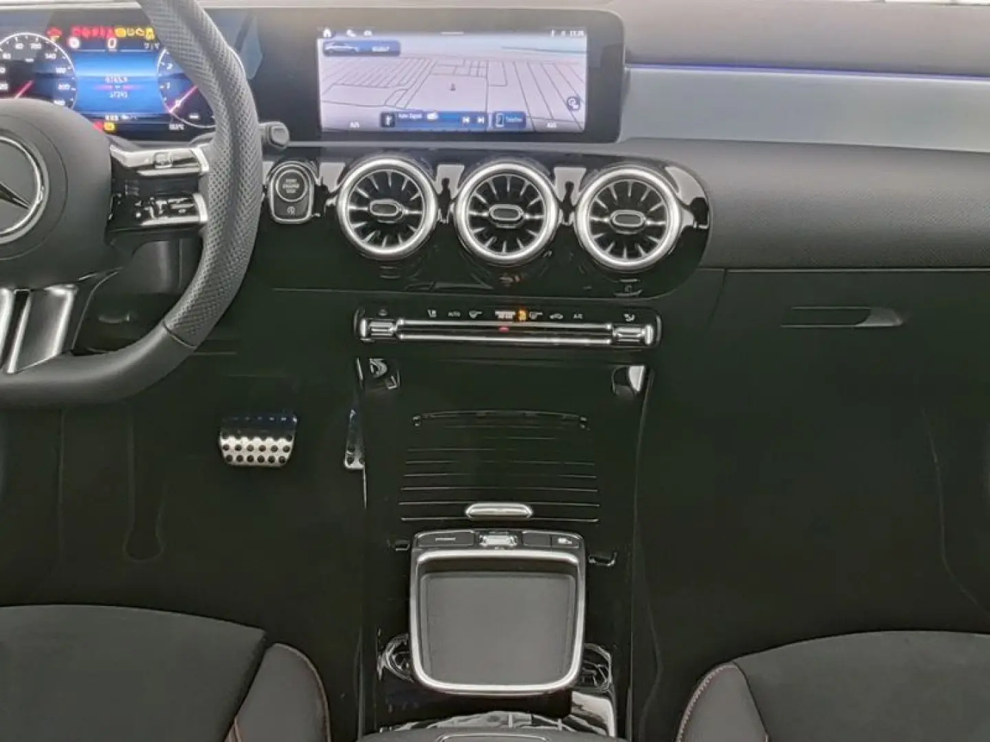 A 180  Limousine AMG Ambie LED Kamera Navi Lim