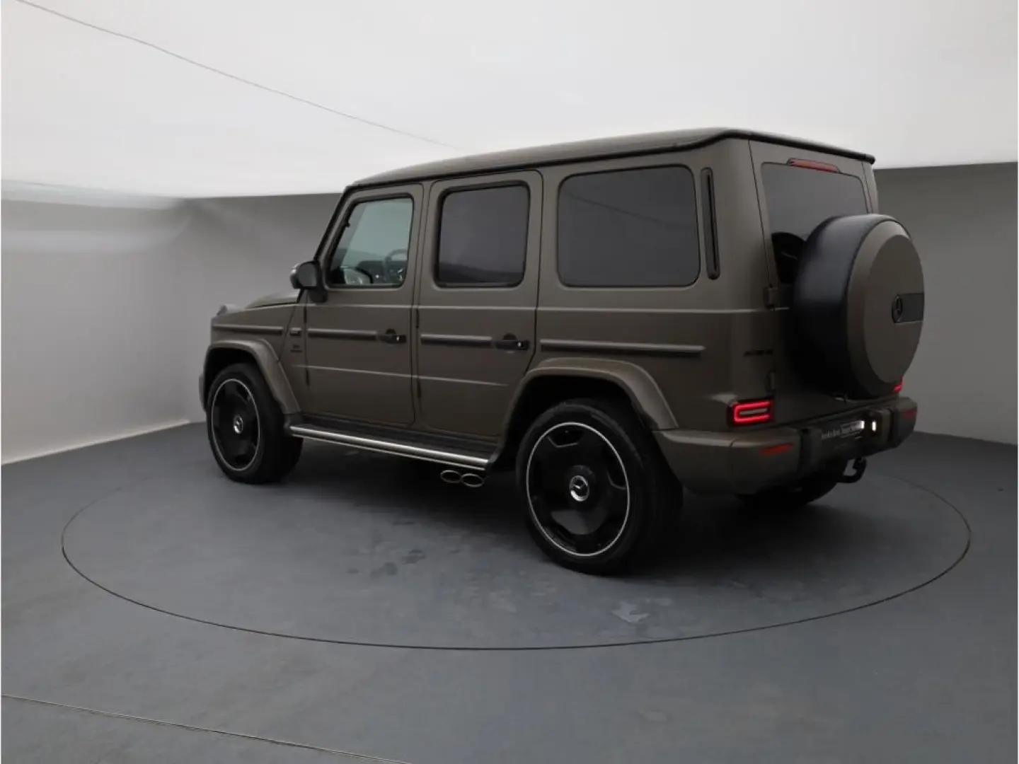 Mercedes-Benz G 63 AMG Superior Manufaktur magno