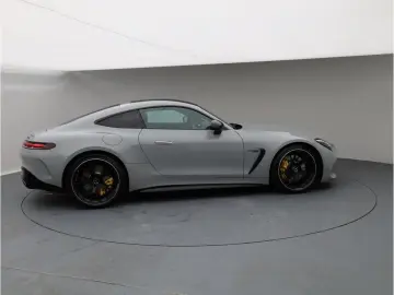 AMG GT 63 4M  Perfsitz CarbonLenkrad Distro HuD