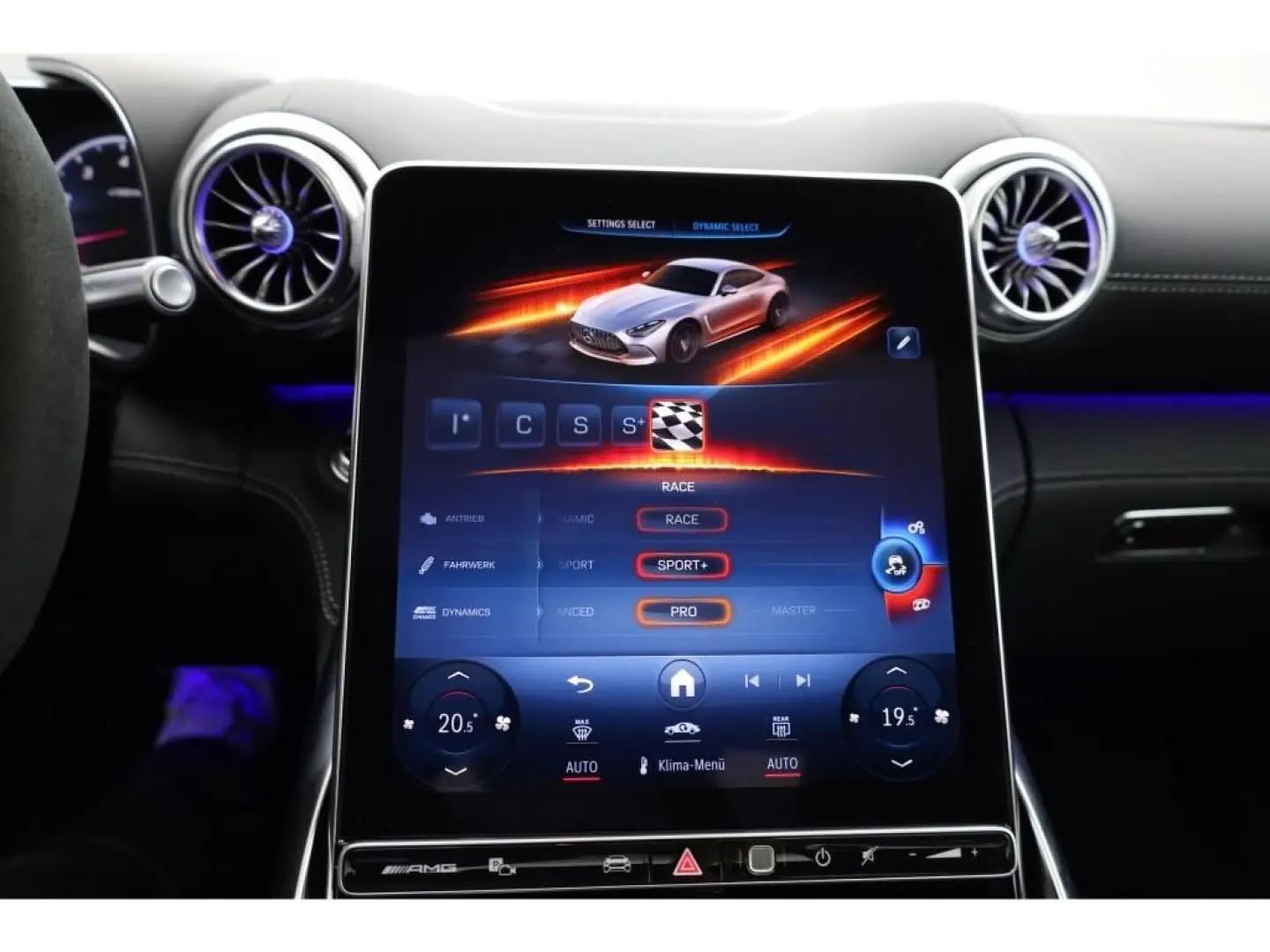 AMG GT 63 4M  Perfsitz CarbonLenkrad Distro HuD