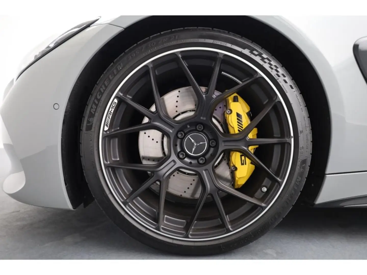 AMG GT 63 4M  Perfsitz CarbonLenkrad Distro HuD