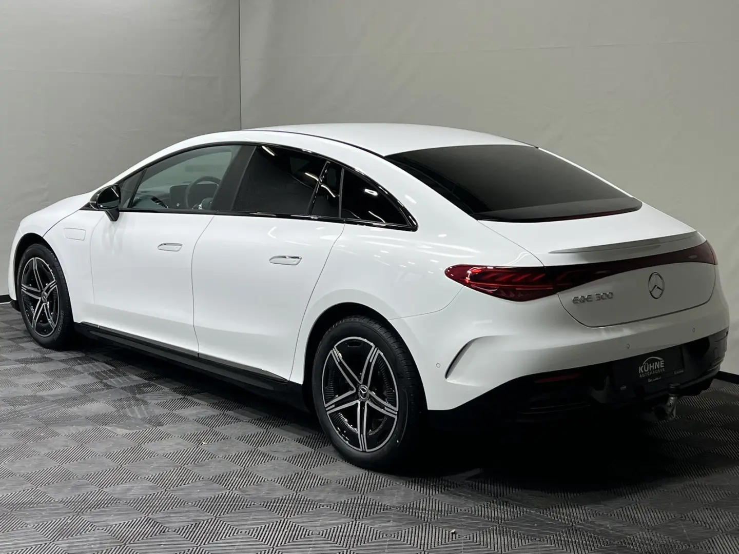 EQE 300 AMG Advanced Plus Night AHK Service !!!