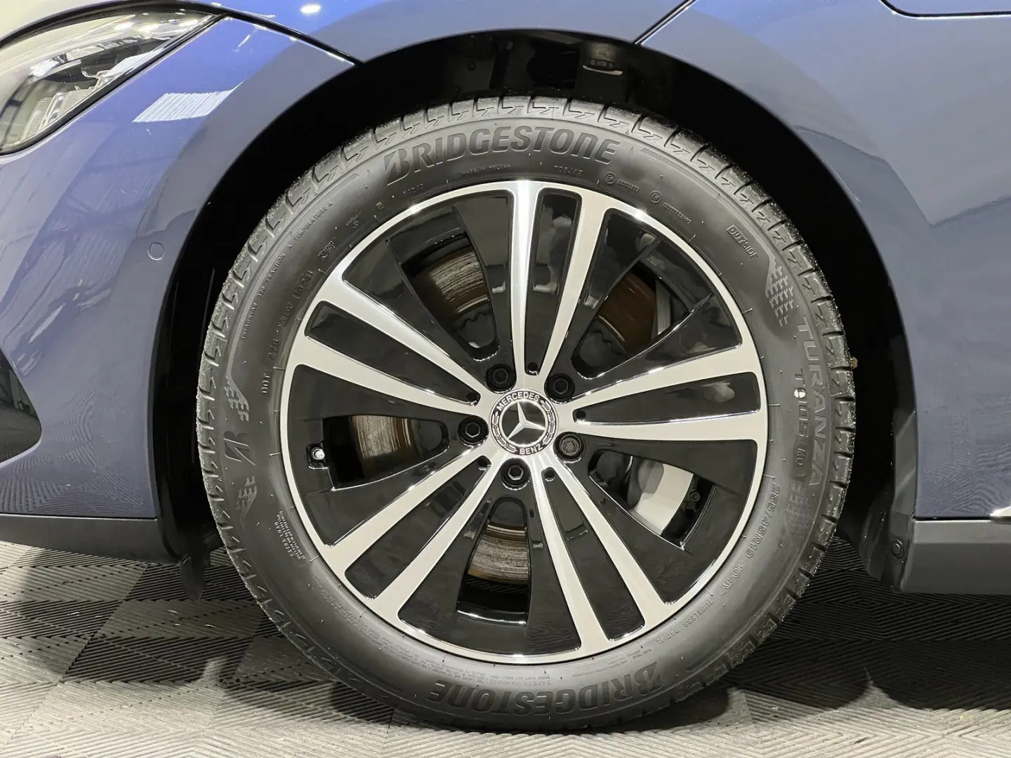 EQE 300 Electric Art Advanced Memory ServiceCare