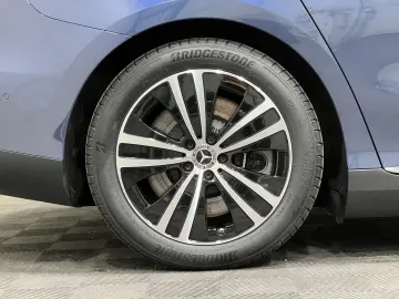 EQE 300 Electric Art Advanced Memory ServiceCare