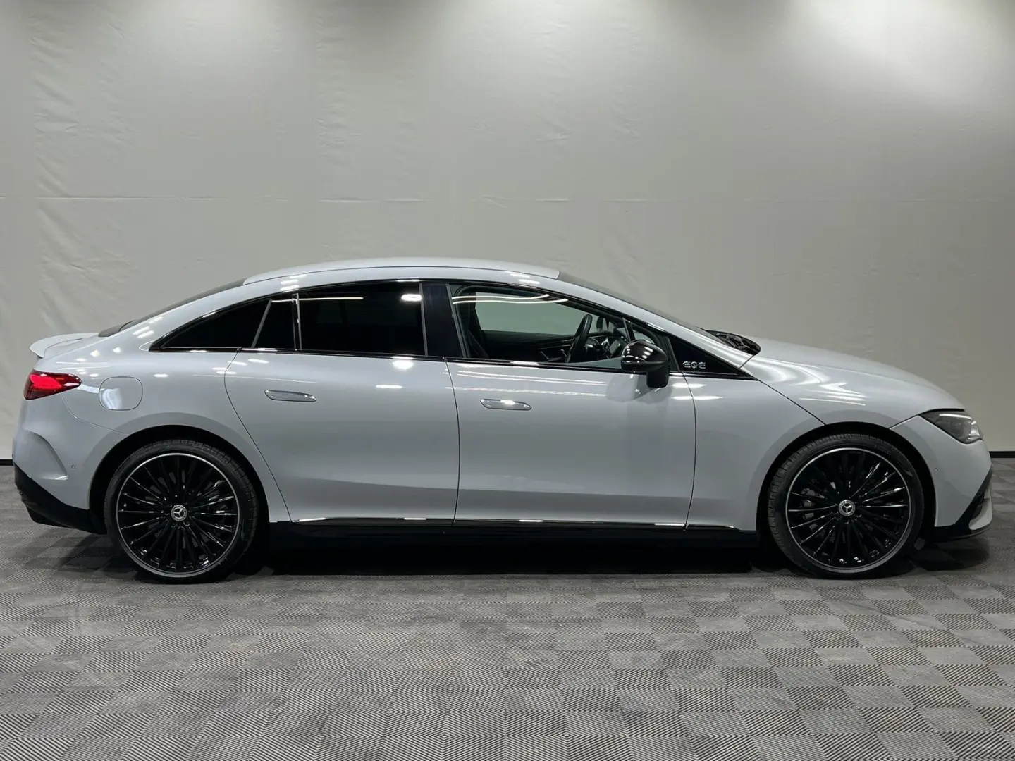 EQE 350 AMG Night Airmatic Distr. Burm3D HeadUp