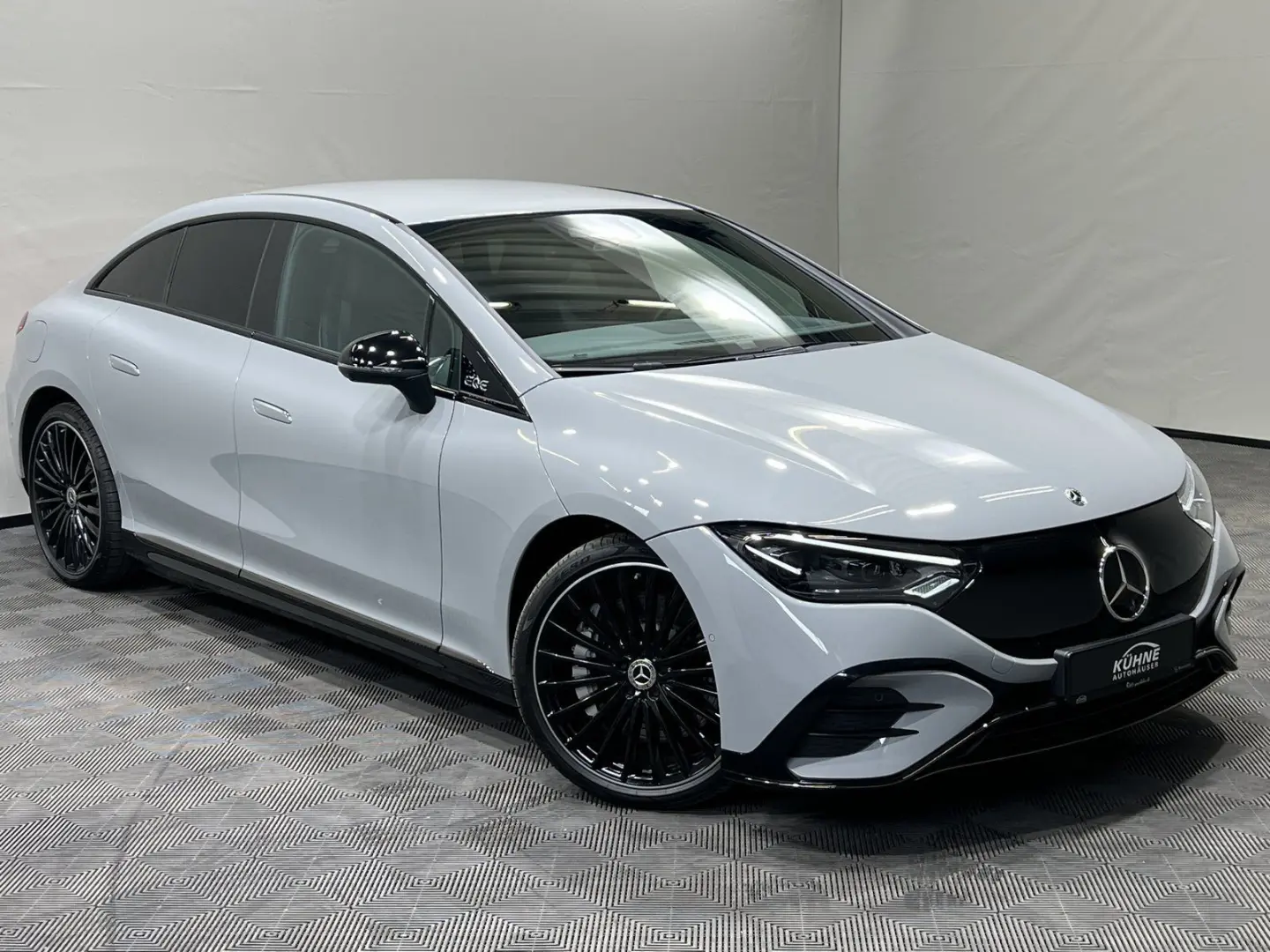 EQE 350 AMG Night Airmatic Distr. Burm3D HeadUp