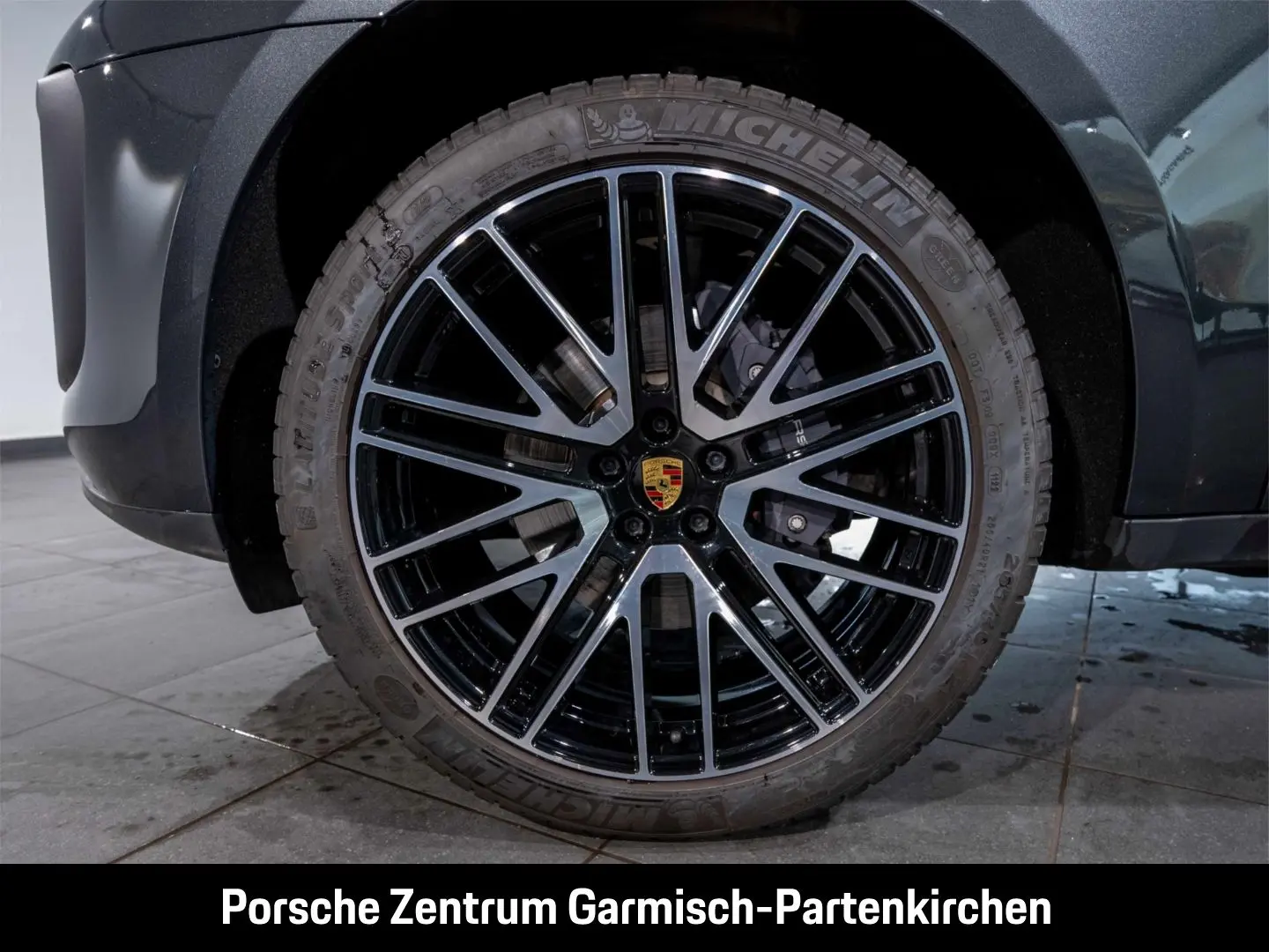 Macan 3-Zonen-Klimaautom. LED LED-hinten