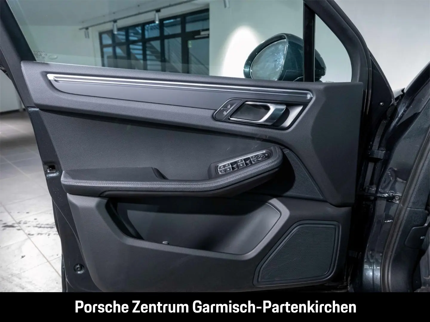 Macan 3-Zonen-Klimaautom. LED LED-hinten